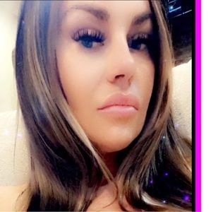 Meet your Posher, Sabrina